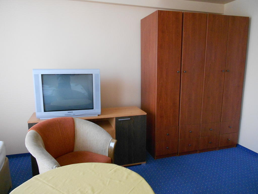 בודפשט Hotel Seni Studium חדר תמונה